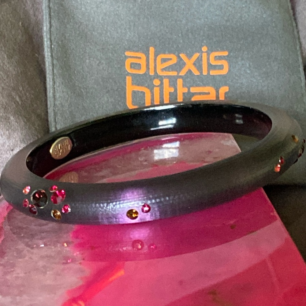Alexis Bittar Gorgeous Lucite Purple to Clear Crystal Bangle